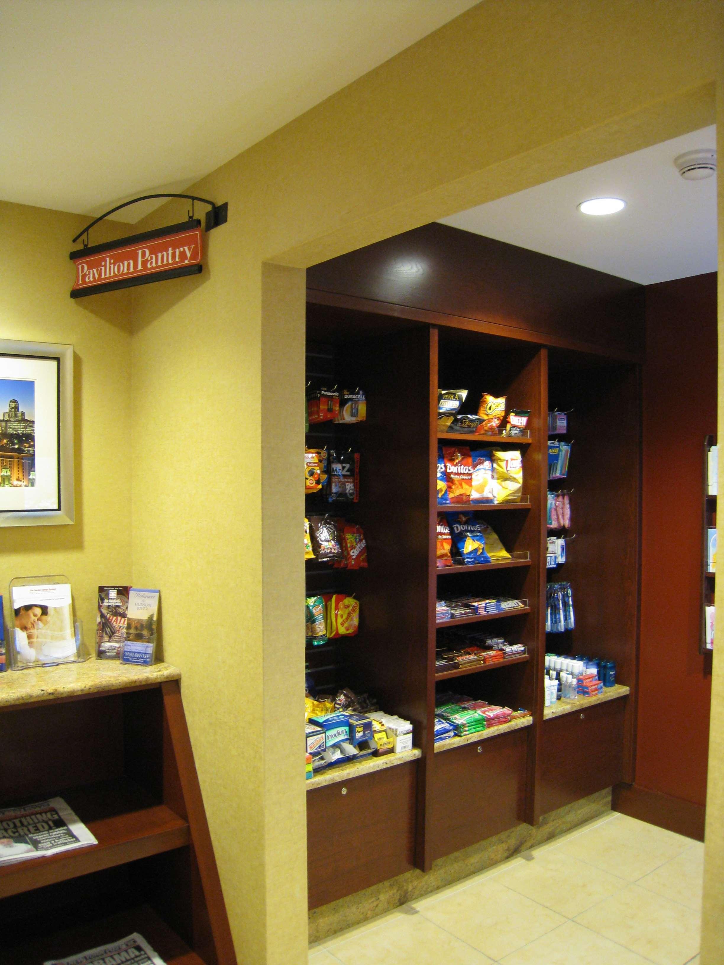 Hilton Garden Inn Albany Medical Center Екстериор снимка