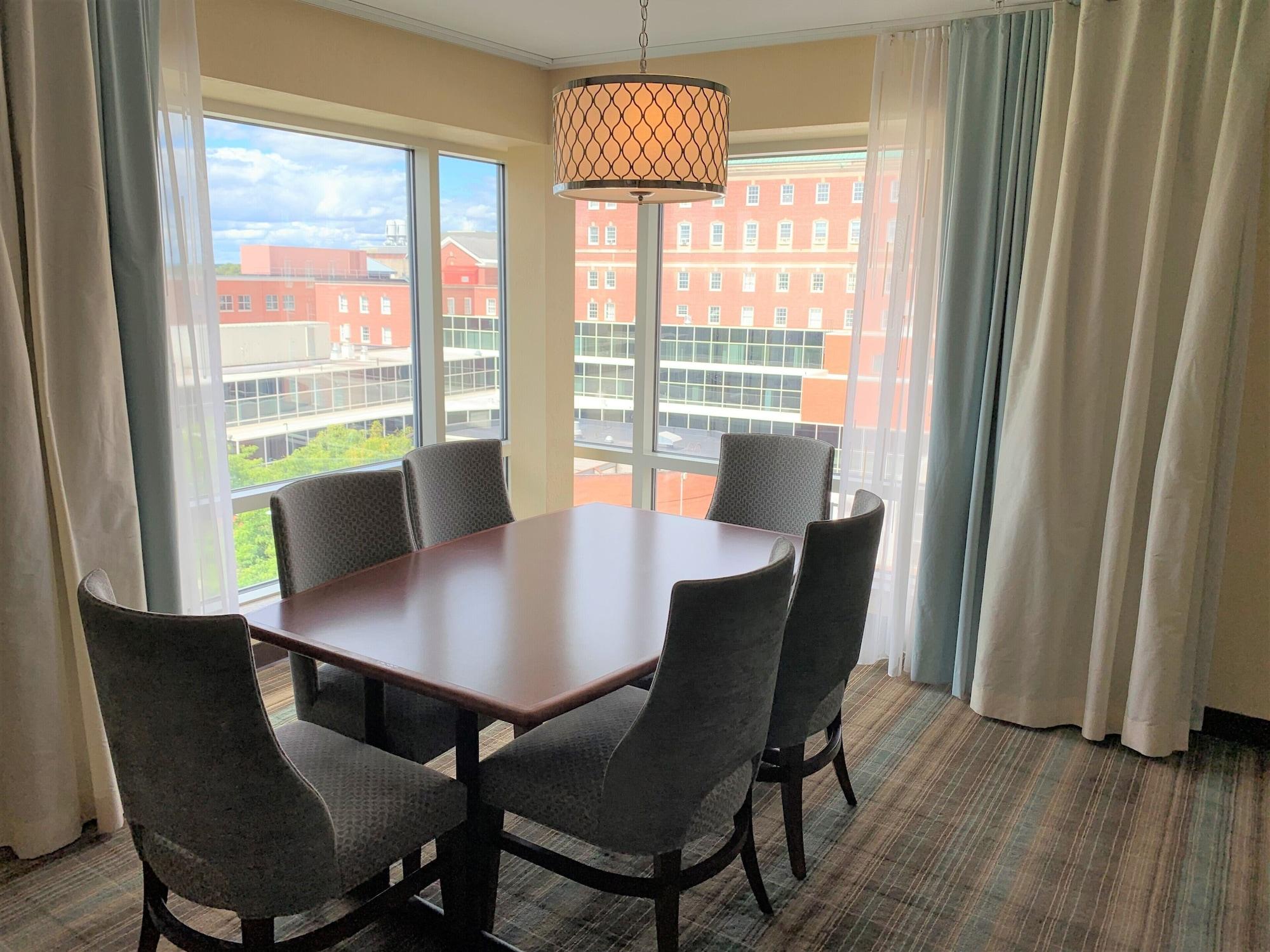 Hilton Garden Inn Albany Medical Center Екстериор снимка