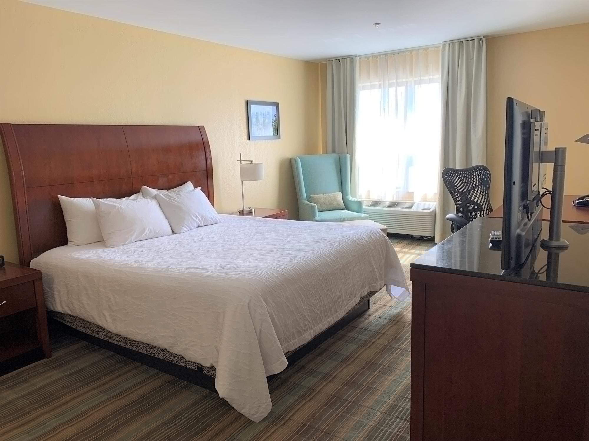 Hilton Garden Inn Albany Medical Center Екстериор снимка
