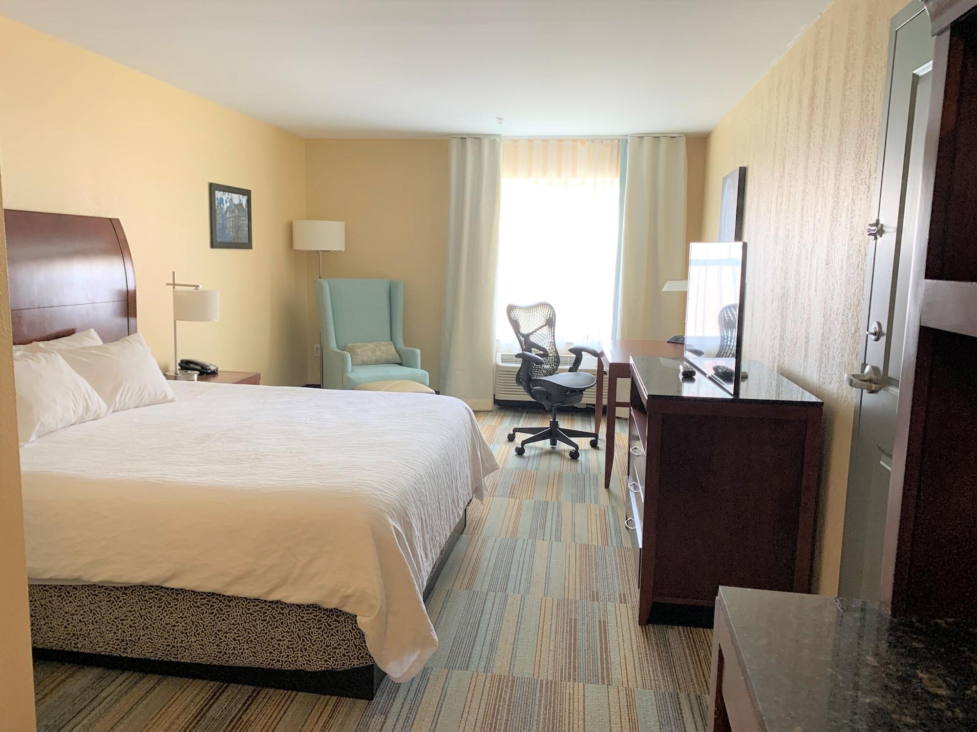 Hilton Garden Inn Albany Medical Center Екстериор снимка