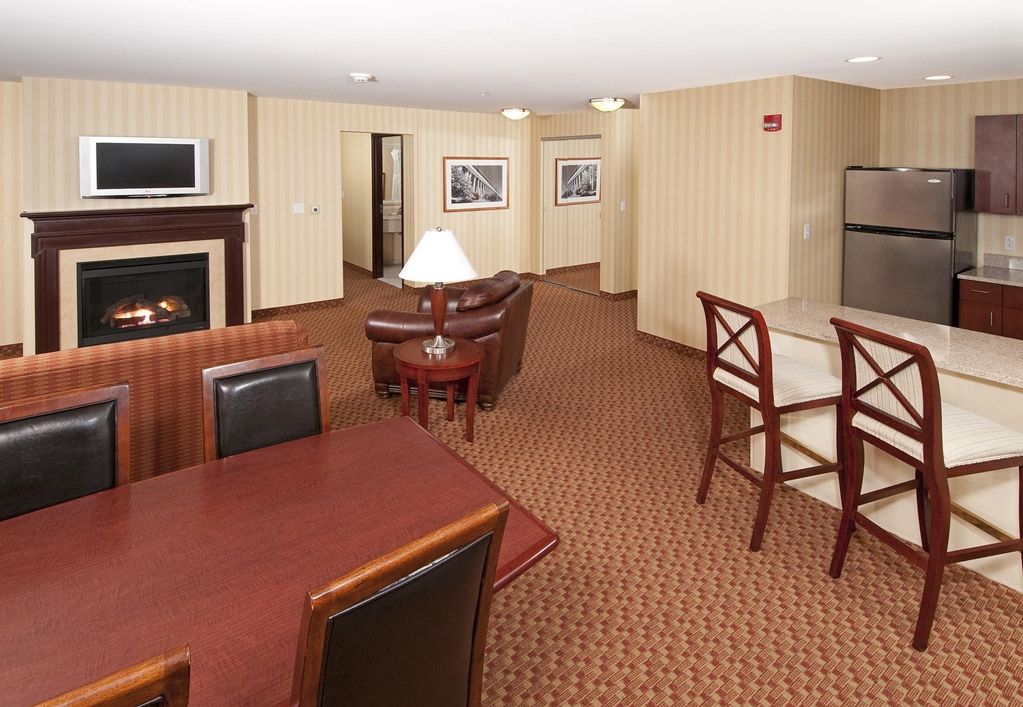 Hilton Garden Inn Albany Medical Center Стая снимка